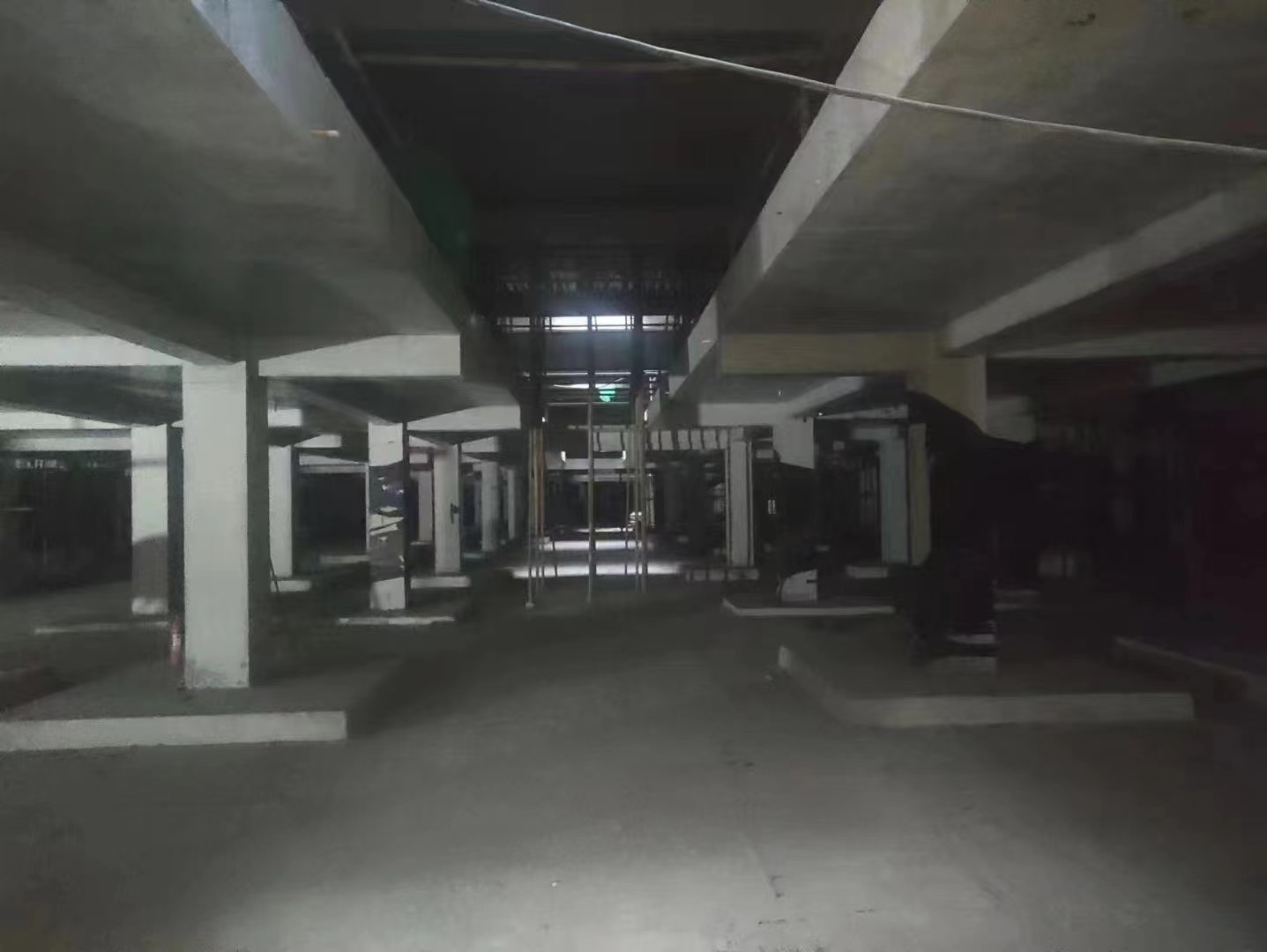 湛江山东又一个上海博普LOFT车库拔地而起